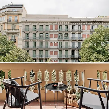 Quira - 4 Bedrooms And Balcony In Eixample Dreta Apartmán